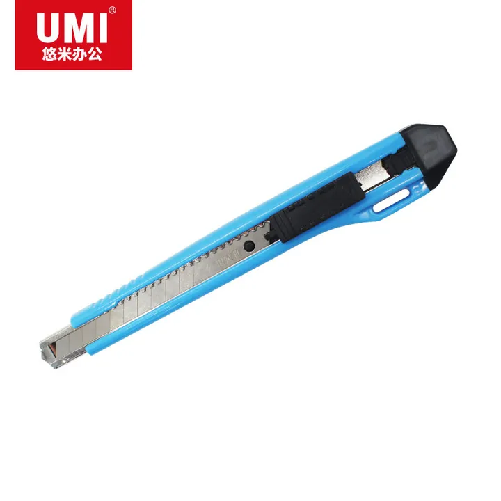 UMI/悠米 塑料美工刀 B02002B 颜色：蓝色 款式：小号 单位:把