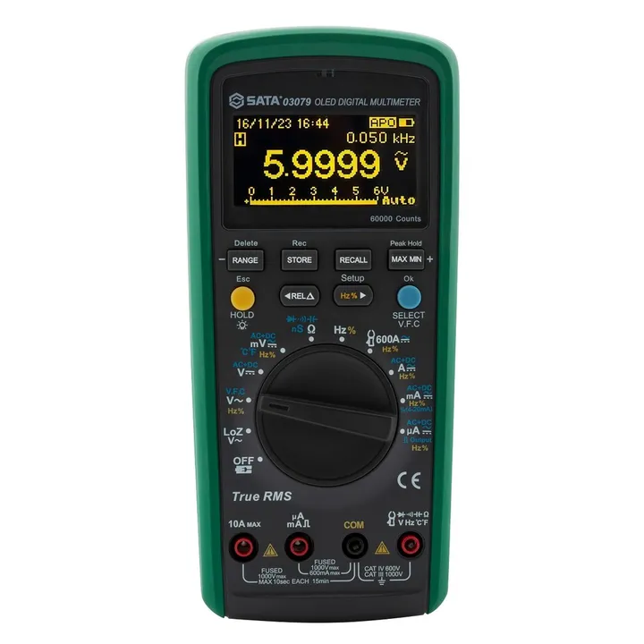 SATA/世达 OLED超高智能真有效值万用表 03079 安全等级：CAT IV 600V CAT III 1000V 最大读值：59999 自动/手动量程：自动/手动 直流电压：0.01毫伏~1000伏 交流电压：0.01毫伏~1000伏 LoZACV：有 直流电流：0.01微安~10安 交流电流：0.01微安~10安 电阻：0.01欧~60兆欧 电容：1皮法~60毫法 频率测量范围：60兆赫 占空比：1%~99% 温度测量：-40℃~1000℃/-40~1832F 低通滤波：有 电流环的测量%(4-20mA)：有 电导率测量：60.00nS 方波输出：有 电流传感器：1mV/A最大量程600A（选配） ACV峰值测量：有 USB传输：有 显示类别：OLED 蓝牙：（选配） 充电功能：有 输入孔误插报警功能：有 电源：7.4V/1800mAh锂离子电池1块 外形尺寸：206×95×53mm 重量：518（含电池） 单位:个